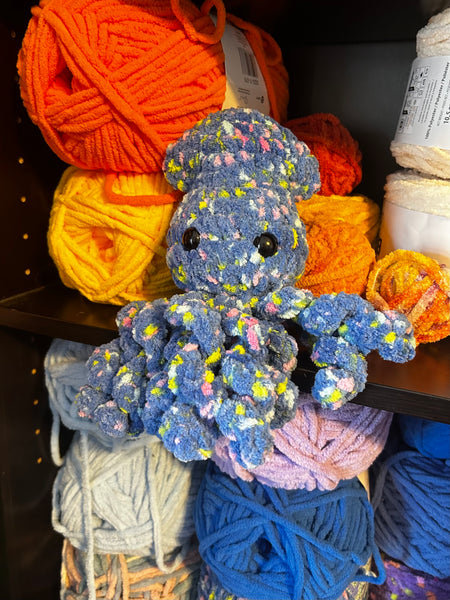 Baby Squid Crochet Plushie - Blue Jean Dot