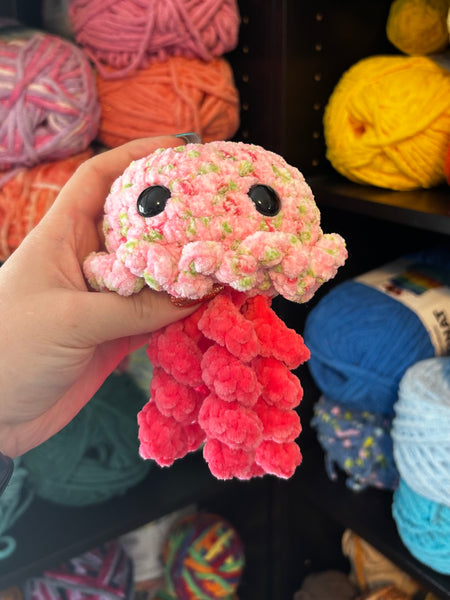 Jellyfish Crochet Plushie - Tulip and Hibiscus