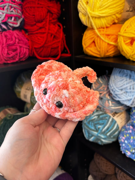 Pocket Stingray Crochet Plushie - Petal Pink